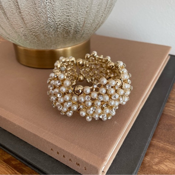Wedding stretch pearl and gold bangle cuff bracelet crystals - Picture 2 of 4